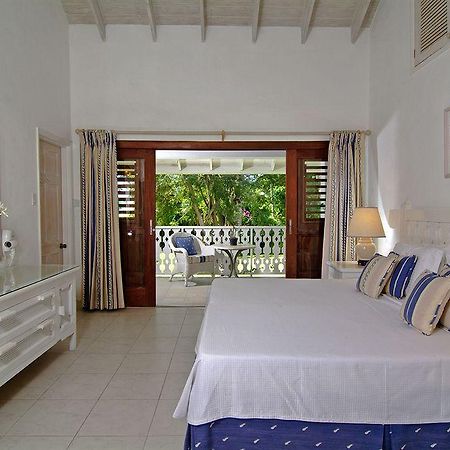 Settlers Beach Hotel Saint James Ruang foto