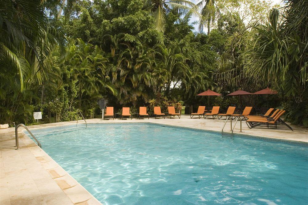 Settlers Beach Hotel Saint James Bagian luar foto