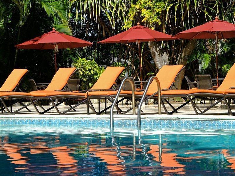 Settlers Beach Hotel Saint James Bagian luar foto