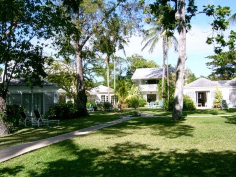 Settlers Beach Hotel Saint James Bagian luar foto